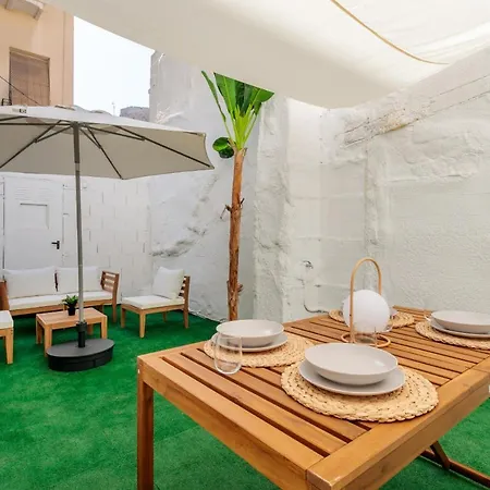 Feriehus Lujoso Triplex, 2dorm, 6px, 2 Bathroom, Terraza, Centro *